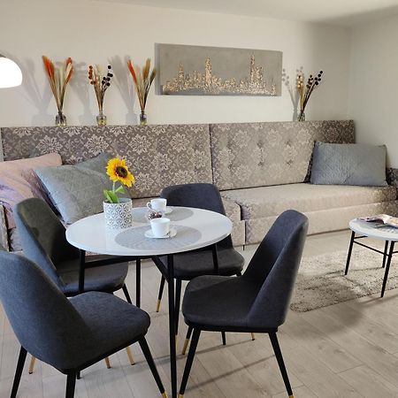 Apartment Dalyce Шяуляй Экстерьер фото